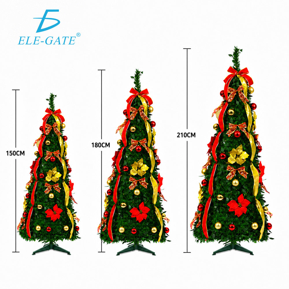 Árbol de Navidad decorado con luces cálidas